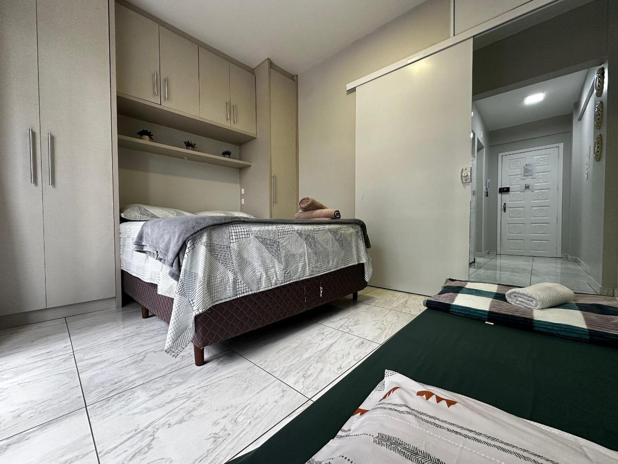 Ferienwohnung Ma01- Kitnet Com Ar | Vista Big Wheel | Garagem Balneário Camboriú Exterior foto